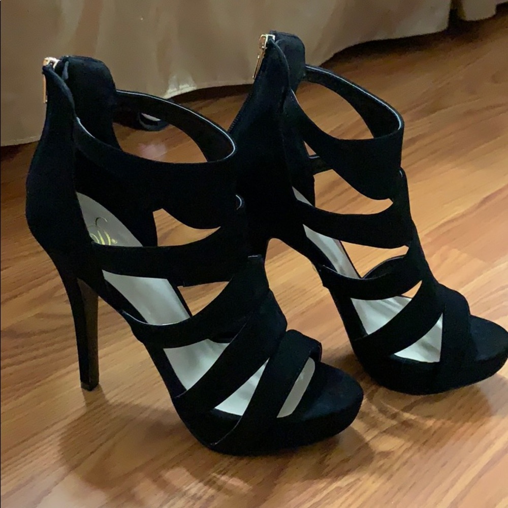 Black suede heels